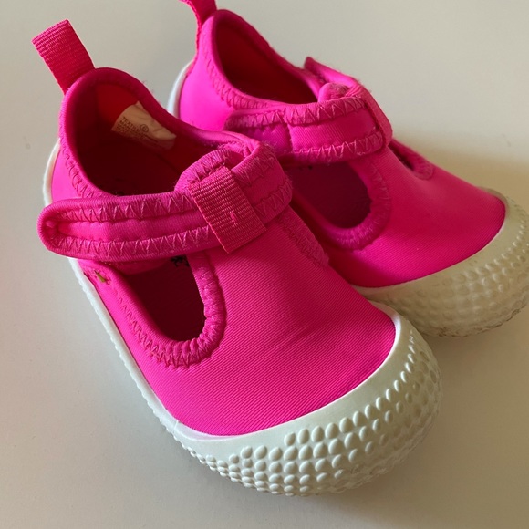 Velcro Swim Shoes - Picture 6 of 7